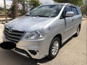 Cần bán xe Toyota Innova 2014, màu bạc số sàn, giá chỉ 539 triệu