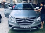 Cần bán Toyota Innova sản xuất năm 2015, màu bạc, xe nhập còn mới