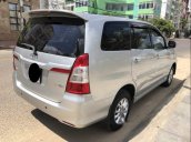 Cần bán xe Toyota Innova 2014, màu bạc số sàn, giá chỉ 539 triệu