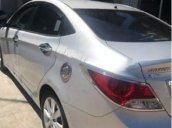 Bán ô tô Hyundai Accent năm 2012, màu bạc xe gia đình