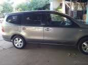 Bán Nissan Livina sản xuất năm 2011, màu bạc số tự động 