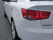 Bán xe Kia Cerato 1.6 MT năm sản xuất 2010, màu trắng, xe nhập, giá chỉ 329 triệu