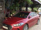 Gia đình bán Hyundai Elantra 2.0AT đời 2018, màu đỏ
