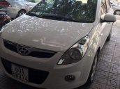 Chính chủ bán Hyundai i20 sản xuất năm 2010, màu trắng, xe nhập