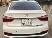 Cần bán gấp Hyundai Grand i10 1.2AT sản xuất 2017, màu trắng chính chủ, giá 415tr