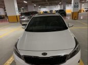 Bán xe Kia Cerato 1.6AT đời 2018, màu trắng, còn rất mới, chưa đâm đụng thuỷ kích