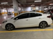 Bán xe Kia Cerato 1.6AT đời 2018, màu trắng, còn rất mới, chưa đâm đụng thuỷ kích