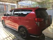 Bán xe Toyota Innova Venturer đời 2018, màu đỏ mới chạy 6000km