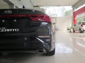 Cần bán Kia Cerato 2.0 Premium sản xuất năm 2019, màu đen, giá 675tr