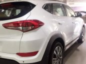 Bán Hyundai Tucson 2.0 AT năm 2019, màu trắng, 770 triệu