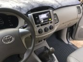 Cần bán lại xe cũ Toyota Innova sản xuất 2014, màu bạc