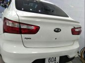 Cần bán Kia Rio Sx và Đk 2016 màu trắng, đi đúng 20 ngàn km