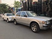 Cần bán lại xe Toyota Crown đời 1994, màu bạc, zin nguyên