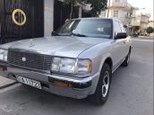 Cần bán lại xe Toyota Crown đời 1994, màu bạc, zin nguyên