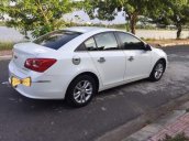 Gia đình bán Chevrolet Cruze đời 2016, màu trắng, 405 triệu