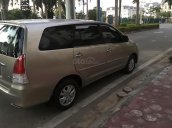 Cần bán Toyota Innova 2.0G 2012, màu vàng ít sử dụng, giá tốt