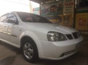 Cần bán Daewoo Lacetti SE sản xuất 2005, màu trắng, nhập khẩu, máy êm