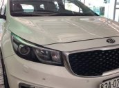 Bán Kia Sedona GATH 3.3 đời 2017, màu trắng ít sử dụng