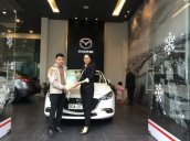 Cần bán xe Mazda 3 1.5AT đời 2019, màu trắng