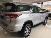 Bán Toyota Fortuner 2.4G 2019, màu bạc, nhập khẩu  