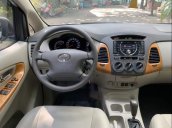 Bán Toyota Innova 2.0V 2011, màu bạc, nhập khẩu nguyên chiếc 