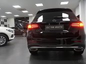 Bán xe Mercedes GLC 300 4Matic đời 2018, màu đen, xe giao ngay, đủ màu