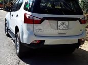 Bán xe Isuzu Mu-X 2.5 4X2 MT 2017, màu trắng, máy dầu, số tay