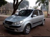 Gia đình bán Hyundai Getz đời 2010, màu bạc, xe nhập