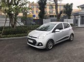 Cần bán gấp Hyundai Grand i10 1.2MT đời 2016, màu bạc, đi rất ít mọi thứ còn mới