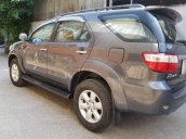 Bán Toyota Fortuner V cuối 2011, ít dùng, chưa từng va chạm, bơi lội hay hư hỏng gì