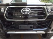 Bán Toyota Hilux đời 2019, màu đen, nhập khẩu, 695tr