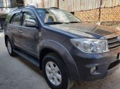 Bán Toyota Fortuner V cuối 2011, ít dùng, chưa từng va chạm, bơi lội hay hư hỏng gì