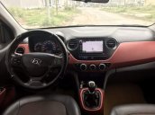 Cần bán gấp Hyundai Grand i10 1.2MT đời 2016, màu bạc, đi rất ít mọi thứ còn mới