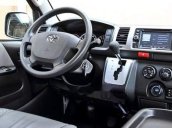 Bán ô tô Toyota Hiace năm sản xuất 2019, màu trắng, nhập khẩu nguyên chiếc