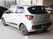 Bán Hyundai Grand i10 1.2AT sản xuất 2018, màu bạc