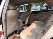 Camry 2.0E sản xuất 2014, màu vàng cát, biển Hà Nội