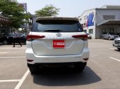 Chào bán Fortuner 2.4G 4x2MT năm 2017, màu trắng