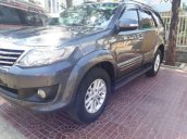 Bán lại xe Toyota Fortuner G sản xuất năm 2012, màu xám số sàn