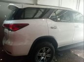 Cần bán Toyota Fortuner sản xuất năm 2018, màu trắng, nhập khẩu