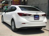 Bán ô tô Mazda 3 sản xuất năm 2017, màu trắng