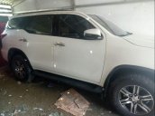 Cần bán Toyota Fortuner sản xuất năm 2018, màu trắng, nhập khẩu