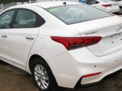 Bán Hyundai Accent đời 2018, màu trắng