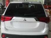 Cần bán Mitsubishi Outlander CVT 2.0 Prenium 2019, giá 908tr, KM tốt nhất. LH: 0964221243