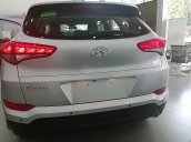 Cần bán xe Hyundai Tucson 2.0 ATH đời 2018, màu bạc