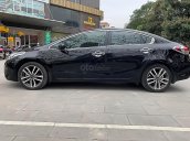 Bán Kia Cerato C đời 2017, màu đen, xe gia đình 