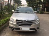 Chính chủ nhà tôi cần bán chiếc Toyota Innova 2.0E 2015 số sàn, màu bạc, chính chủ nhà tôi đang sử dụng, LH 0984386598