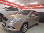 Cần bán Chevrolet Aveo LTZ đời 2016, màu vàng số tự động