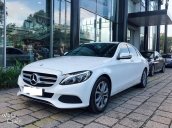 Mercedes-Benz C200 màu trắng/đen đời 2018, siêu mới hộp số 9 cấp, biển Hà Nội