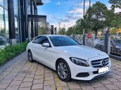 Mercedes-Benz C200 màu trắng/đen đời 2018, siêu mới hộp số 9 cấp, biển Hà Nội