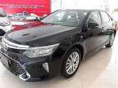 Bán xe Toyota Camry 2.5Q sản xuất năm 2019, màu đen